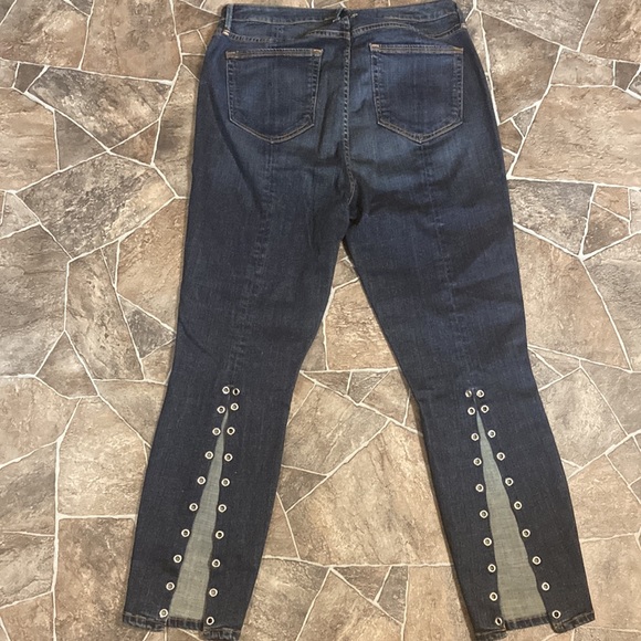 NWT Good American Good Legs Lace Up Back Jeans Sz 18 - Picture 11 of 16
